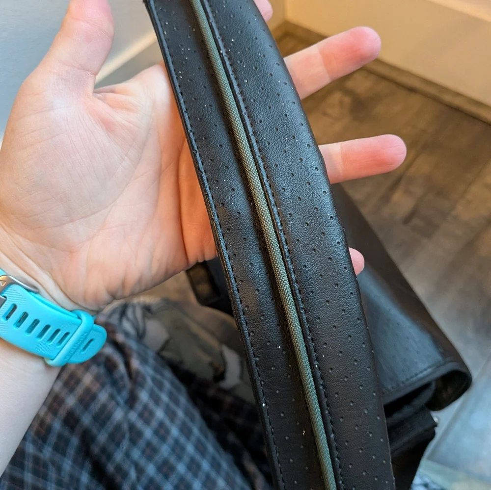 Bose Messenger Bag - Black Perforated Tech Bag / SoundDock Accessory